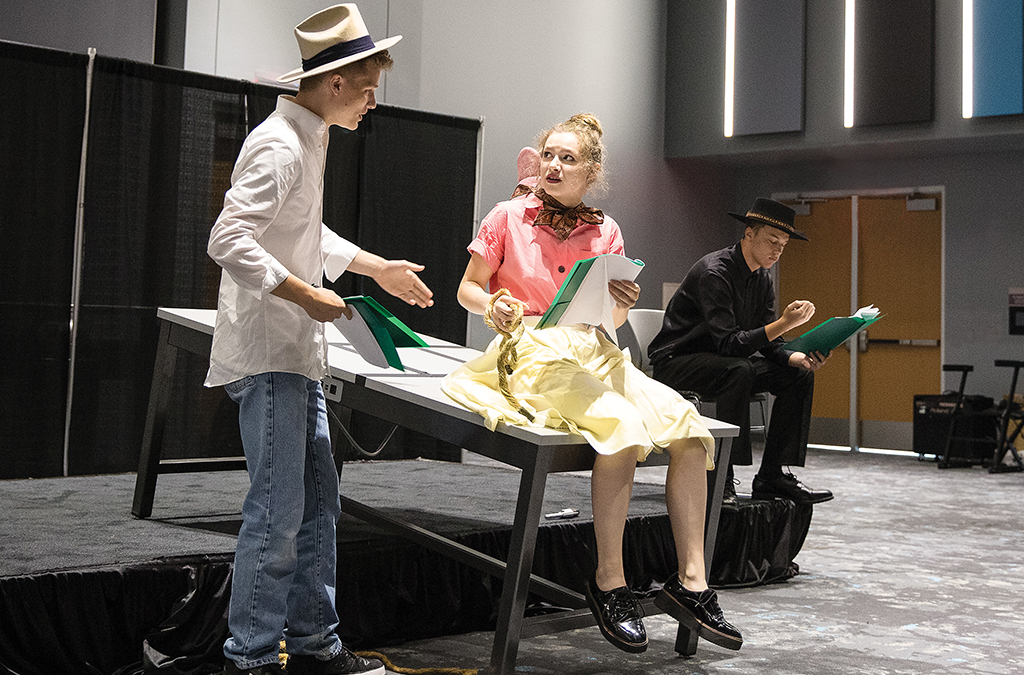 Korben Smart, Molly Davis, and Daniel Tomalin in Derailed.